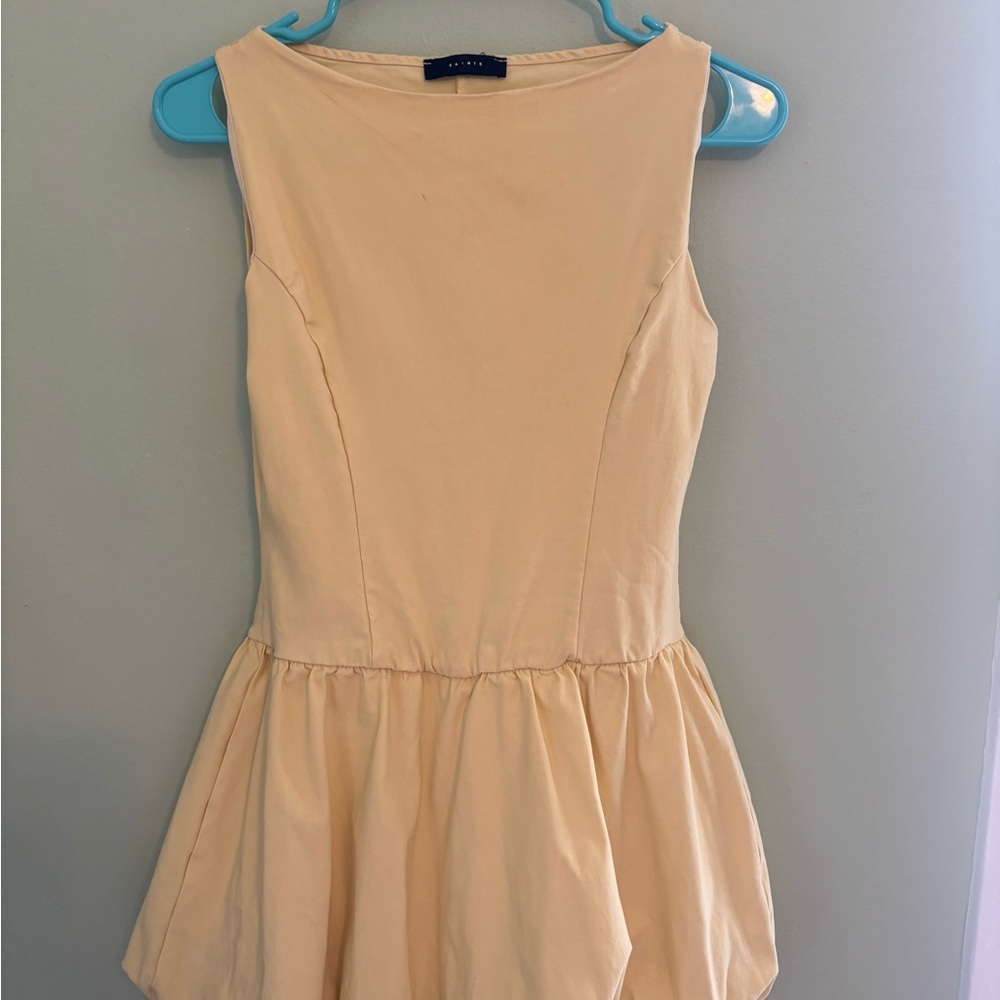 Butter yellow bubble dress. Size M